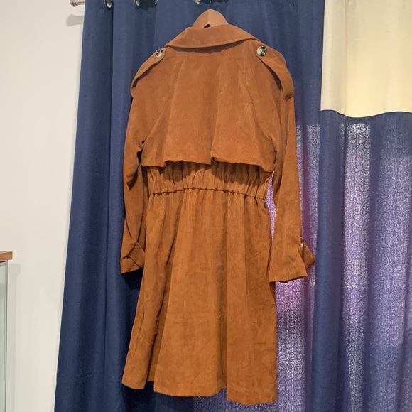 Alice blue jacket - Picture 4 of 4